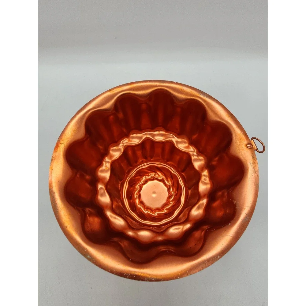 Vintage Copper Toned Fluted Aluminum Jello Cake Mold Hanging Wall Decor 6 Cup